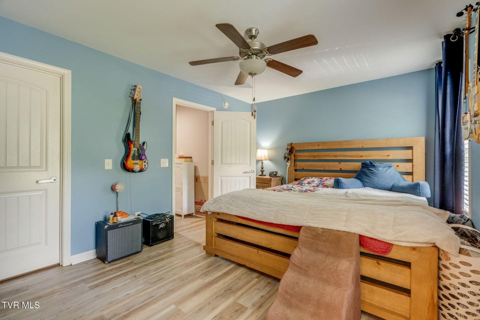 Photo #18: 236 Allenwood Drive