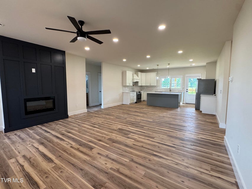 Photo #7: 601 Sand Ridge Circle