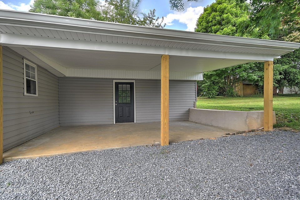 Photo #29: 918 Cedar Avenue