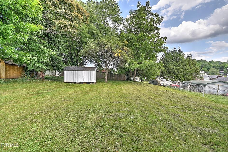 Photo #31: 918 Cedar Avenue