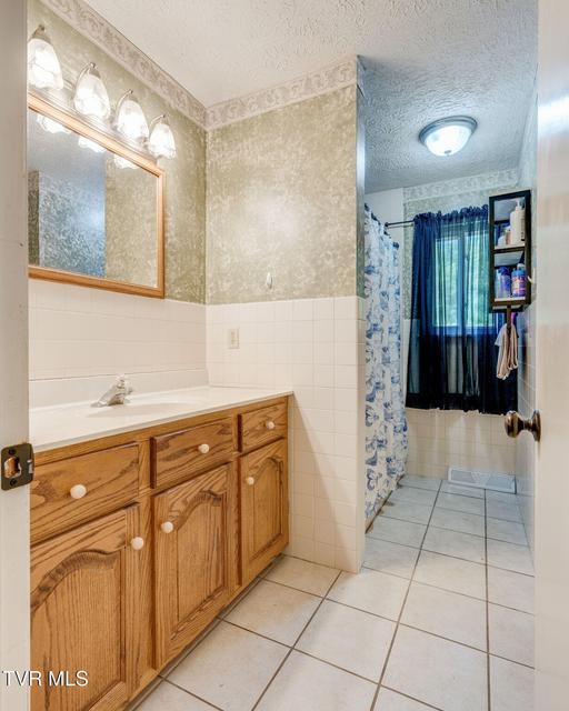 Photo #18: 2929 Carrollwood Drive
