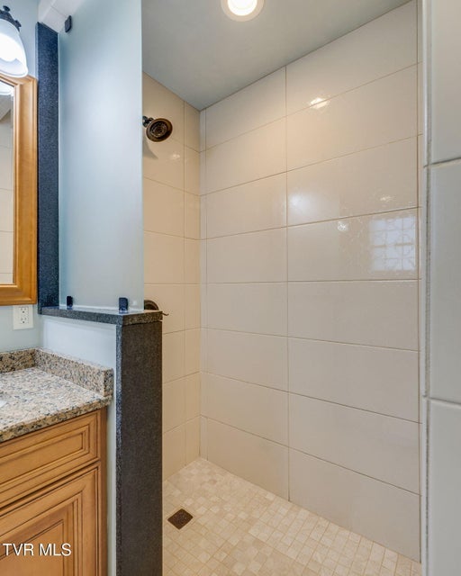 Photo #36: 1385 Catawba Street