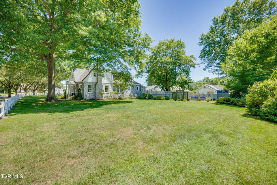 Photo #70: 1385 Catawba Street