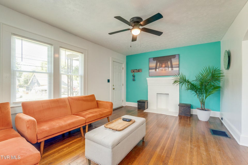 Photo #6: 125 Virginia Street