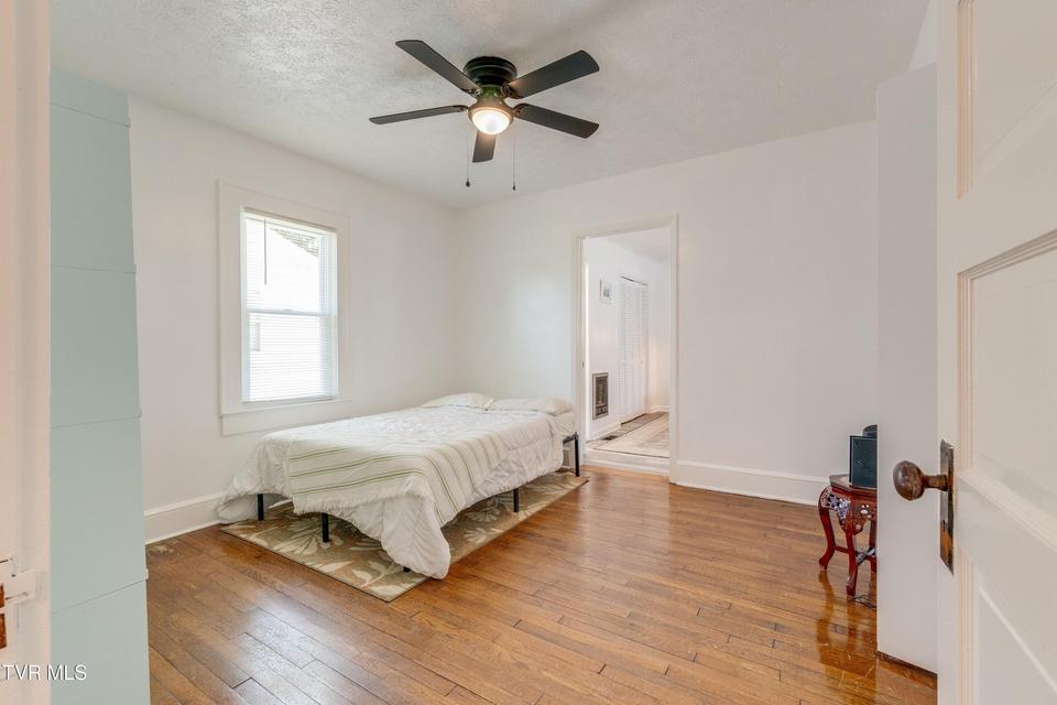 Photo #18: 125 Virginia Street