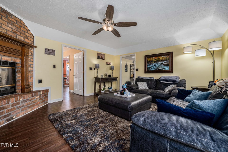 Photo #43: 127 Markwood Circle