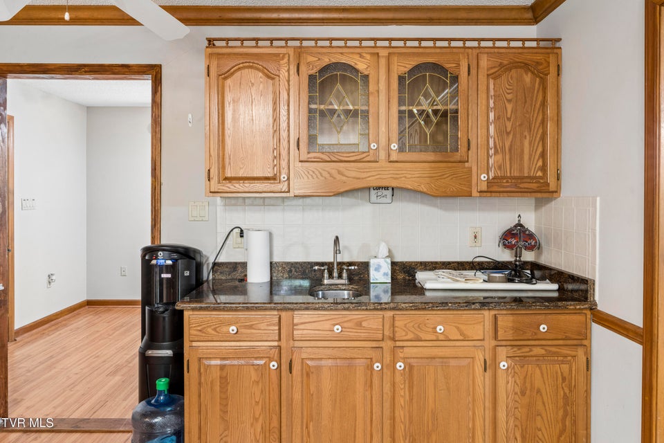 Photo #13: 408 Taryn Court