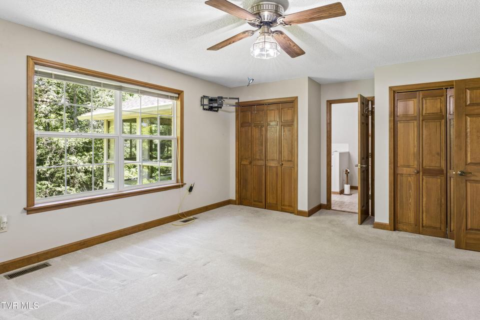 Photo #31: 408 Taryn Court