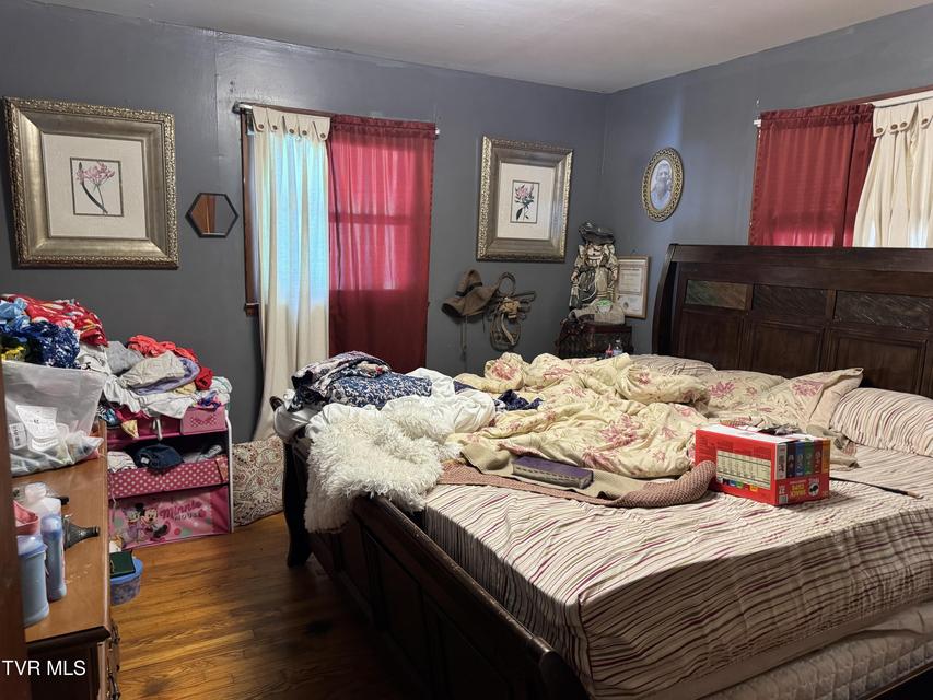Photo #4: 603 Watterson Street
