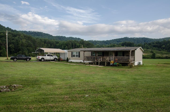 1st photo of 451 Pine Mountain Road