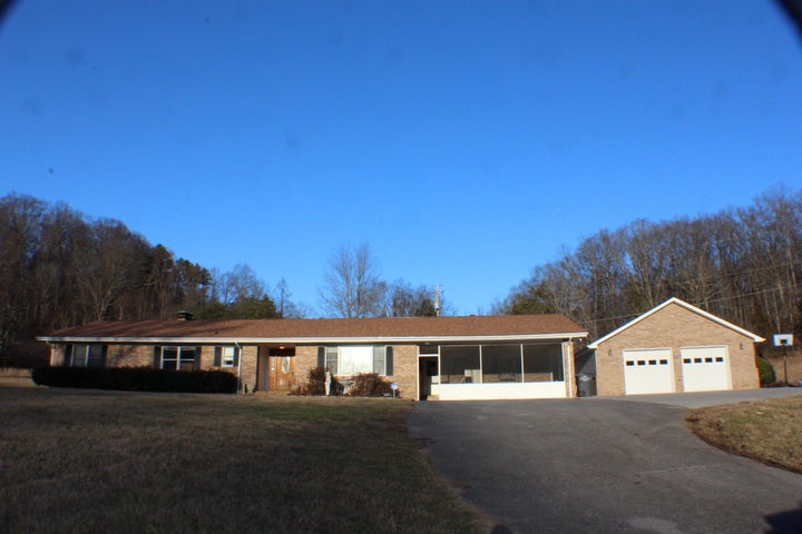 1st photo of 859 Rock Springs Drive