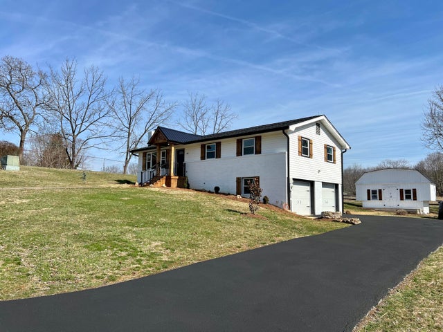 1st photo of 537 Mosswood Lane