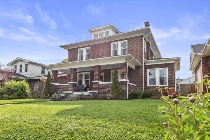 1st photo of 608 Unaka Avenue