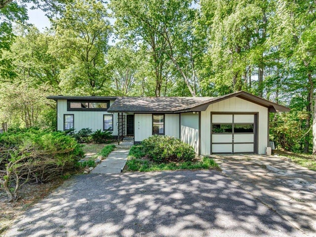 1st photo of 630 Ancient Oaks Court