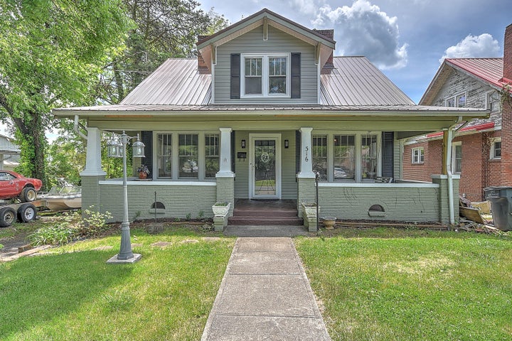 1st photo of 316 Melrose Street