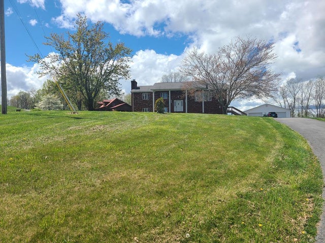 1st photo of 102 Hill Top Avenue