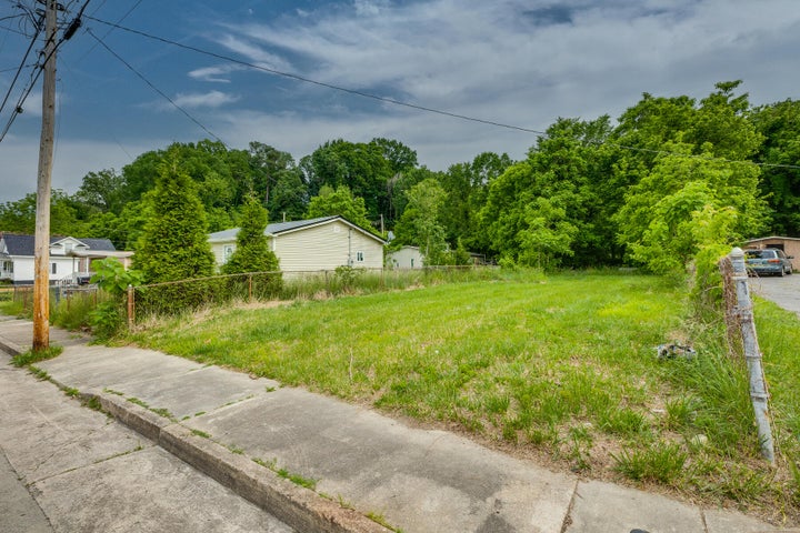 1st photo of 1165 Dorothy Street