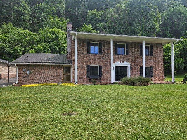 1st photo of 125 Abe Lincoln Court