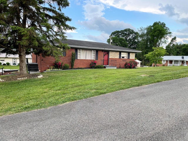 1st photo of 354 Belle Meade Circle