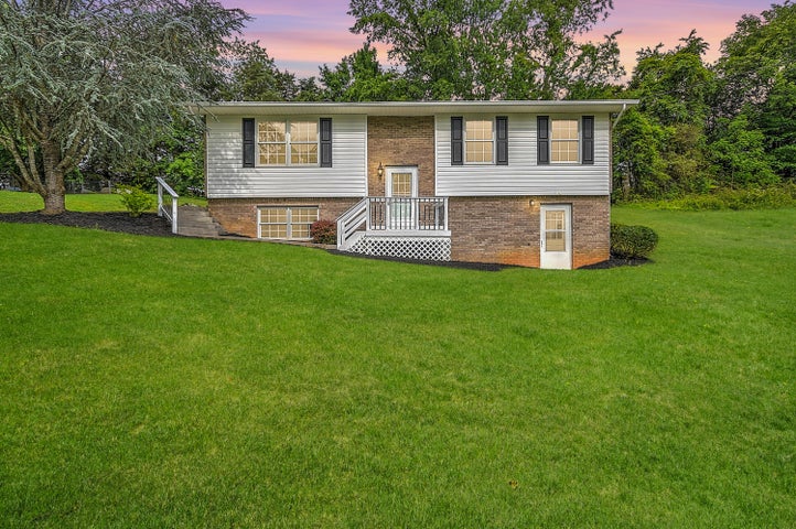 1st photo of 154 Pecan Wood Drive