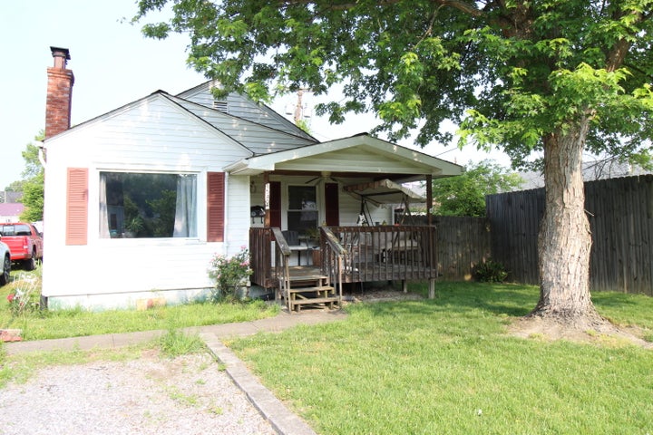 1st photo of 1540 Central Street