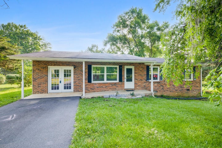 1st photo of 104 Miner Circle