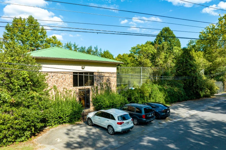 1st photo of 155/159 Essex Drive 