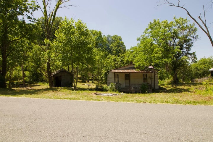 1st photo of 8424 Old Mill Road