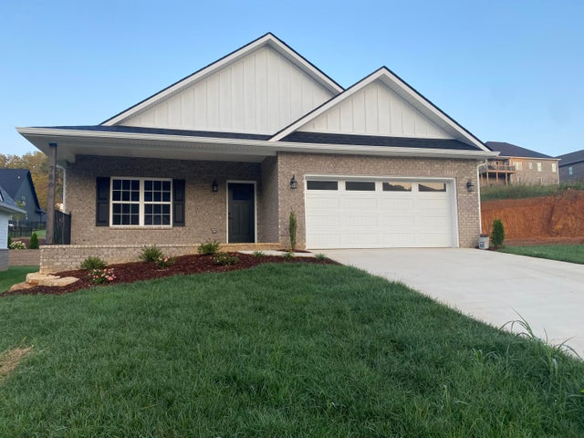 1st photo of 786 Gardenia Drive 
