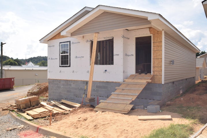 1st photo of 1030 Park Blvd Circle 