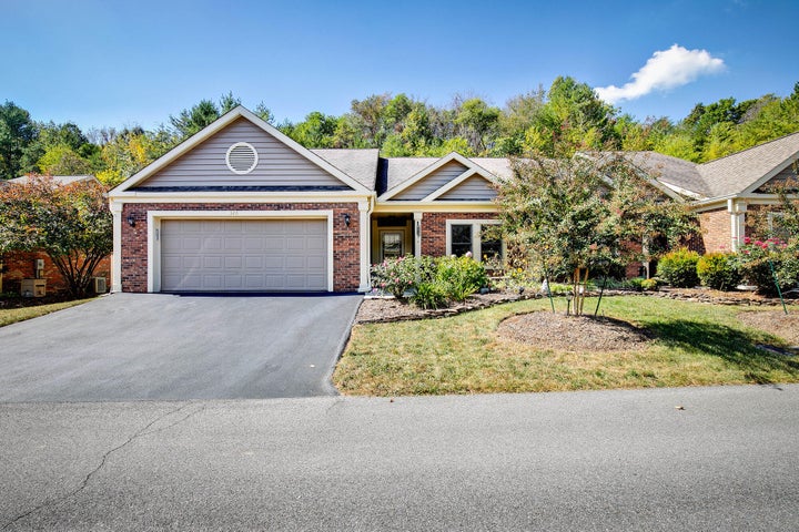 1st photo of 326 Arbor Terrace