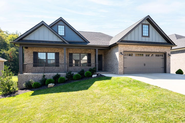 1st photo of 871 Gardenia Drive