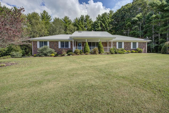 1st photo of 503 Hillside Road