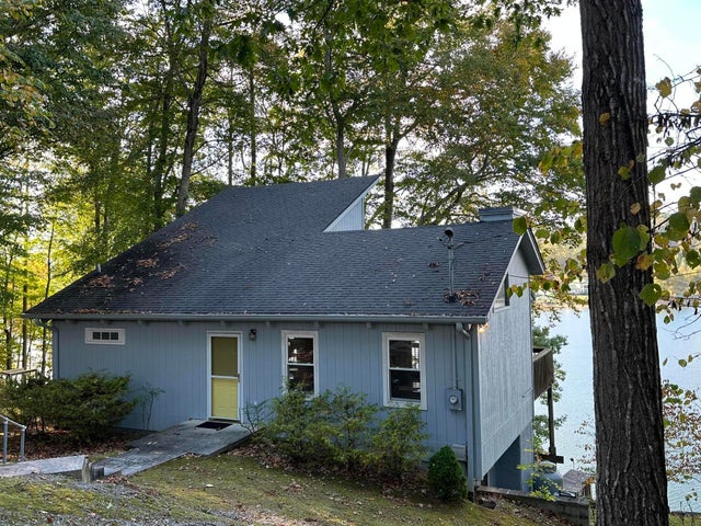 1st photo of 328 Lakewind Drive