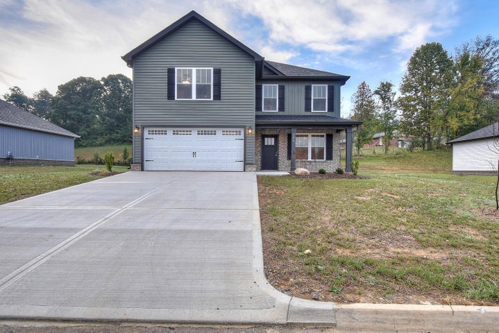 1st photo of 106 Ervin Loop 