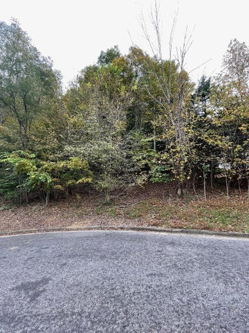 1st photo of 3 Green Valley Court