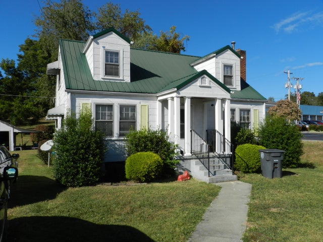 1st photo of 200 & 202 Main Street