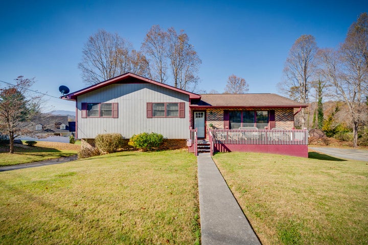1st photo of 164 Carden Drive