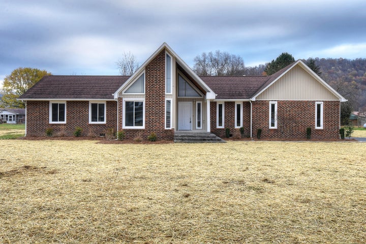 1st photo of 127 Creola Lane