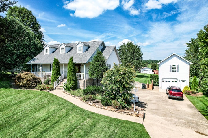 1st photo of 160 Deerchase Lane