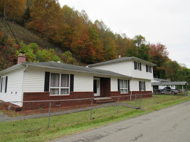 1st photo of 1801 Pine Creek Road