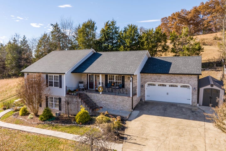1st photo of 141 Olde Farm Drive