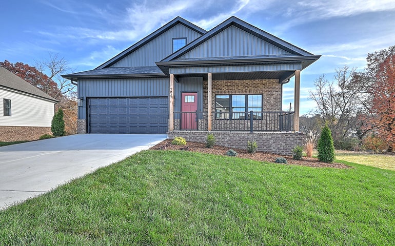 1st photo of 2837 Mccoy Street