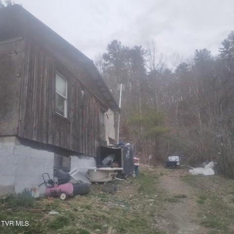 1st photo of 252 Bear Hollow Road