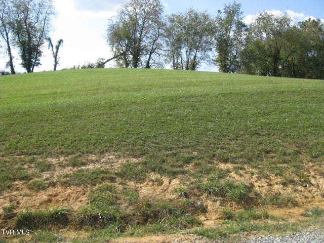 1st photo of Lot 33 Vineyard Farms Parkway