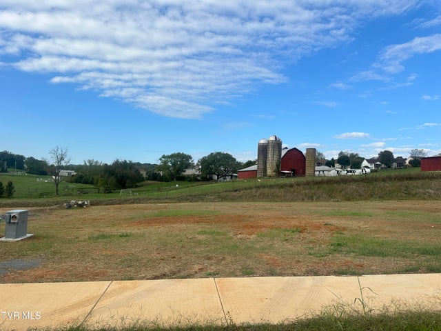 1st photo of 25 Glaze Farm Way