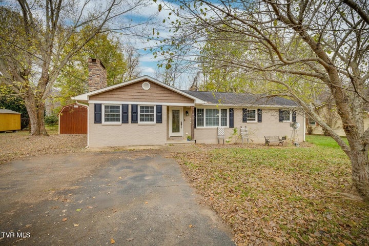 1st photo of 108 Meadowbrook Street