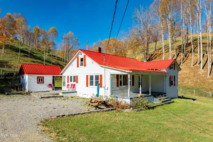 1st photo of 1128 Drakes Creek Road