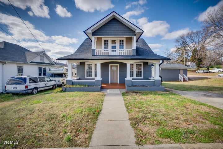 1st photo of 628 Fairview Avenue