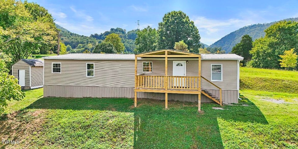 1st photo of 127 Yard Hill Road